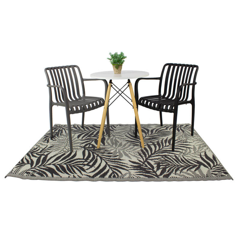 Dywan zewnętrzny 120x180 cm – czarny z motywem liści, wodoodporny
