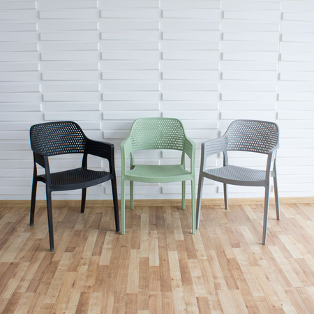 Czarne krzesło ogrodowe HILE 193B – z podłokietnikami, sztaplowane, do ogrodu i restauracji