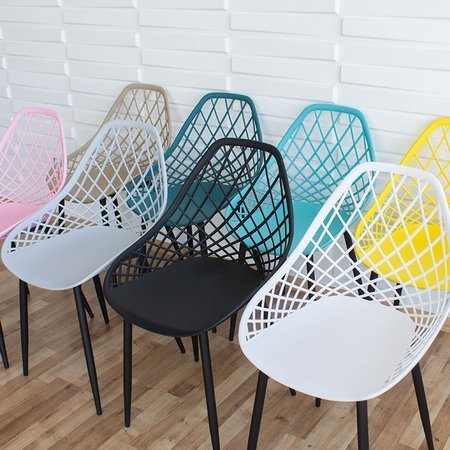 Krzesło ażurowe skandynawskie nowoczesne na metalowych czarnych nogach stylowe czarne YE-02