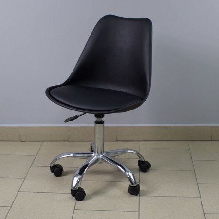 Krzesło fotel obrotowy biurowy z regulowaną wysokością czarne z czarną poduszką G055 AB