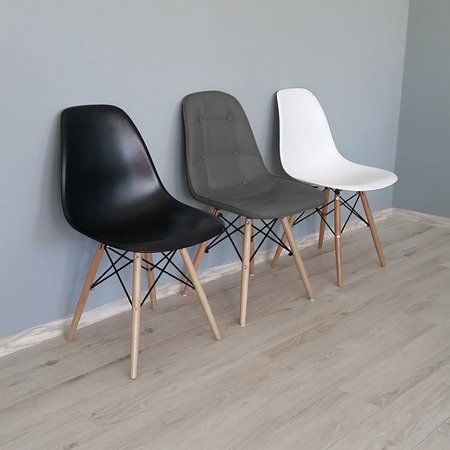 Krzesło na drewnianych bukowych nogach nowoczesne tapicerowne ekoskóra do salonu białe 012 WF