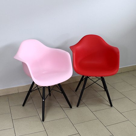 Krzesło nowoczesne stylowe na czarnych drewnianych nogach do salonu restauracji szare 211 TA