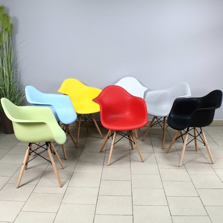 Krzesło nowoczesne stylowe na drewnianych bukowych nogach do salonu restauracji czerwone 211 AB