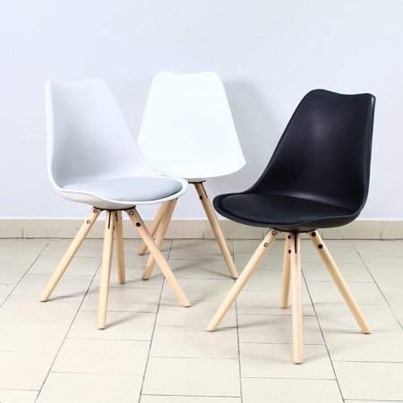 Krzesło nowoczesne z białą skórzaną poduszką na drewnianych bukowych nogach białe 008 TZ