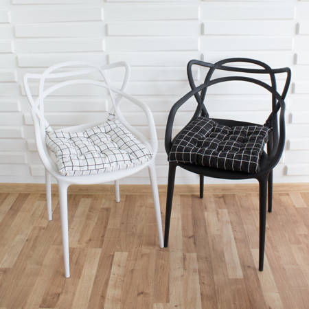 Poduszka na krzesło ogrodowe fotel miękka biało czarna w kratkę UC20226W