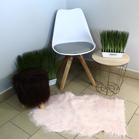 Skórka włochata dywanik narzutka na krzesło futro włochacz różowa UC121253